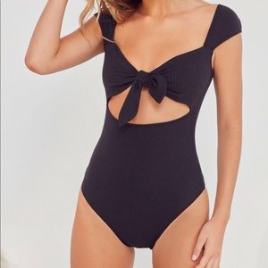 🖤Urban Outfitters Bodysuit🖤
